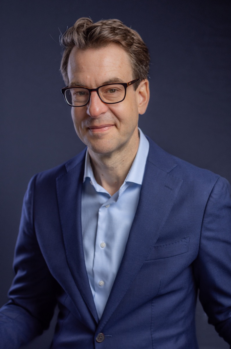 Consistent directieportret in studio — portretfotograaf Den Haag