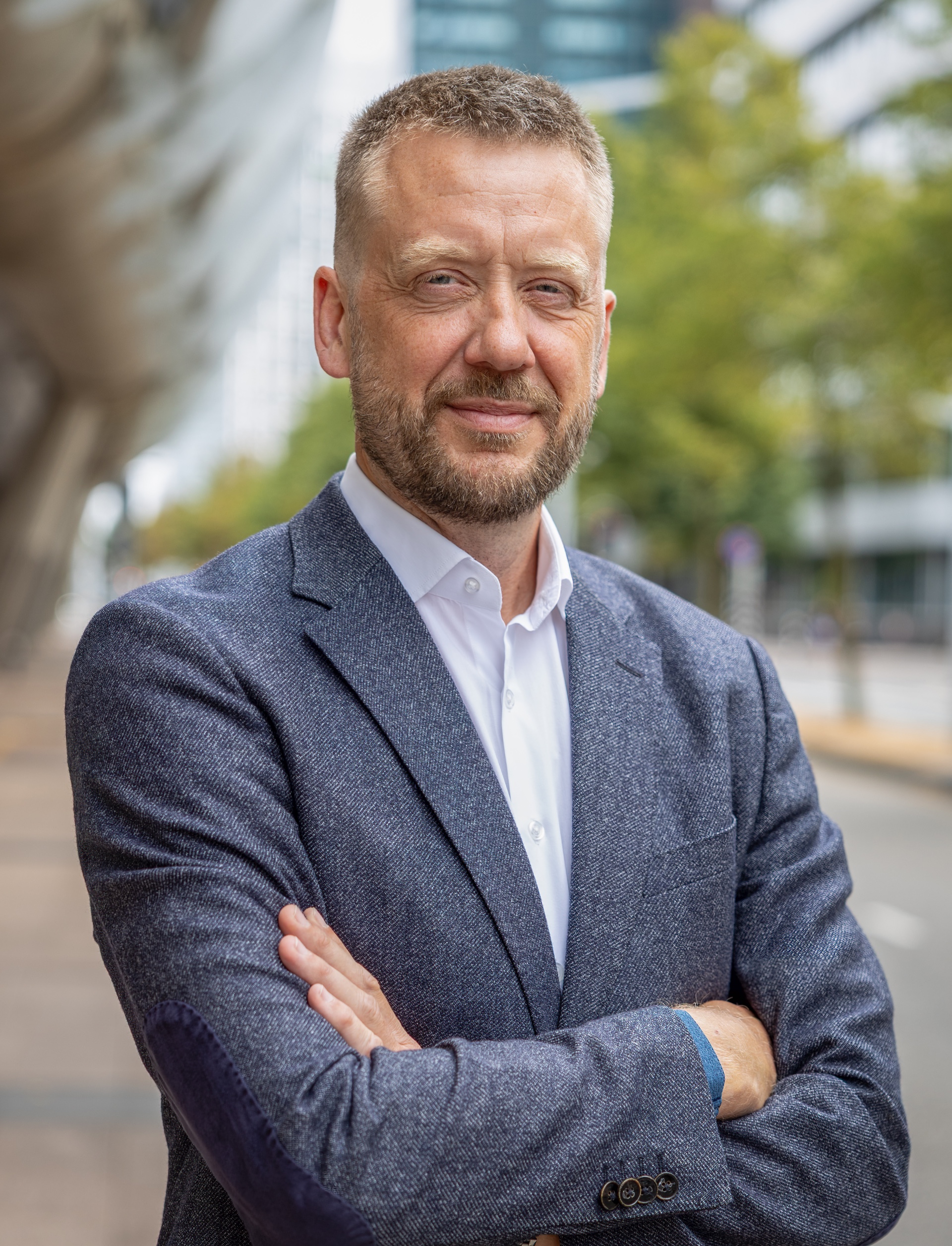 Zakelijk portret professional — portretfotograaf Rotterdam